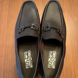 NEW‼️ Salvatore Ferragamo Grandioso loafers size 10-1/2 D.  Hickory pebble